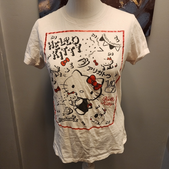 Hello Kitty White T-shirt - Picture 1 of 5